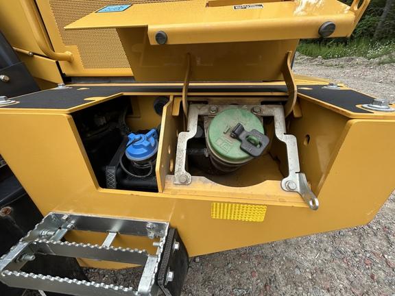 624 P-TIER 4WD LOADER W/ 60" FORKS - Cab w/ AC, Joystick Controls; 20.5 Tires; General Purpose Bkt; Options: Rear Camera