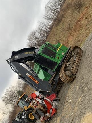 803M FELLER BUNCHER - Cab w/ AC, Cab Floor Window, Peaked Skylight
