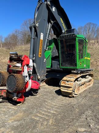 803M FELLER BUNCHER - Cab w/ AC, Cab Floor Window, Peaked Skylight