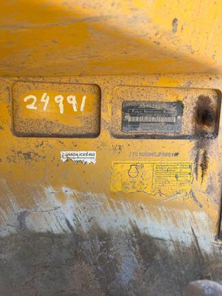 2019 John Deere 1050K, Cab w/ AC; 24" Pads; Semi-U Blade, 3.96 m (156 in.) Blade; Ripper