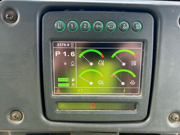 2019 John Deere 1050K, Cab w/ AC; 24" Pads; Semi-U Blade, 3.96 m (156 in.) Blade; Ripper