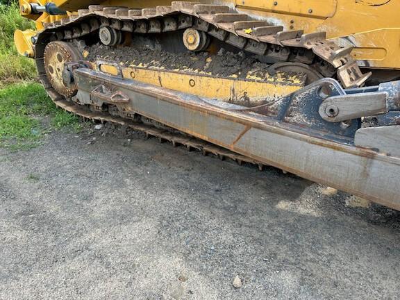 2019 John Deere 1050K, Cab w/ AC; 24" Pads; Semi-U Blade, 3.96 m (156 in.) Blade; Ripper