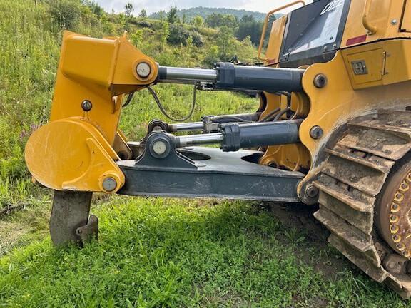 2019 John Deere 1050K, Cab w/ AC; 24" Pads; Semi-U Blade, 3.96 m (156 in.) Blade; Ripper
