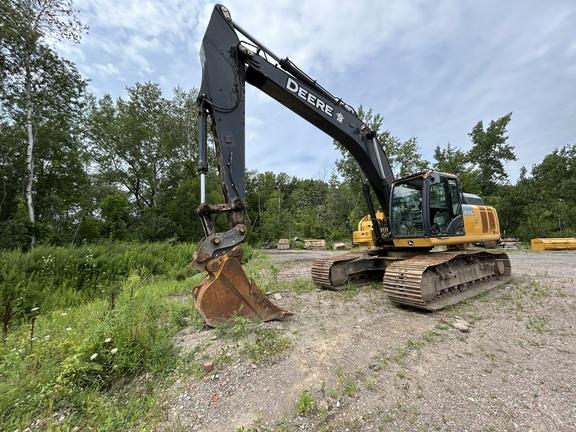 300GLC EXCAVATOR BASE - Cab w/ AC, Cntrl Pattern Select; Long Arm; Wide Pads; 32" Pads; Coupler; w/ Bucket