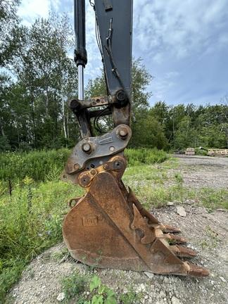 300GLC EXCAVATOR BASE - Cab w/ AC, Cntrl Pattern Select; Long Arm; Wide Pads; 32" Pads; Coupler; w/ Bucket
