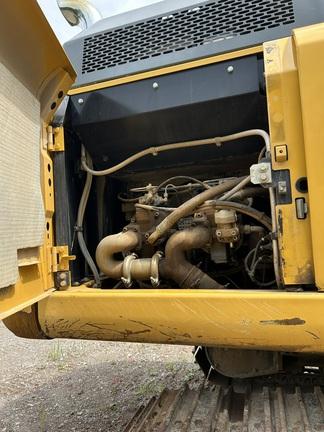 300GLC EXCAVATOR BASE - Cab w/ AC, Cntrl Pattern Select; Long Arm; Wide Pads; 32" Pads; Coupler; w/ Bucket