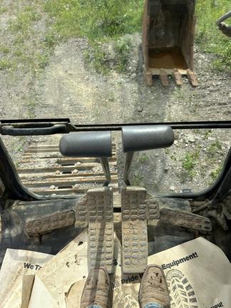 300GLC EXCAVATOR BASE - Cab w/ AC, Cntrl Pattern Select; Long Arm; Wide Pads; 32" Pads; Coupler; w/ Bucket