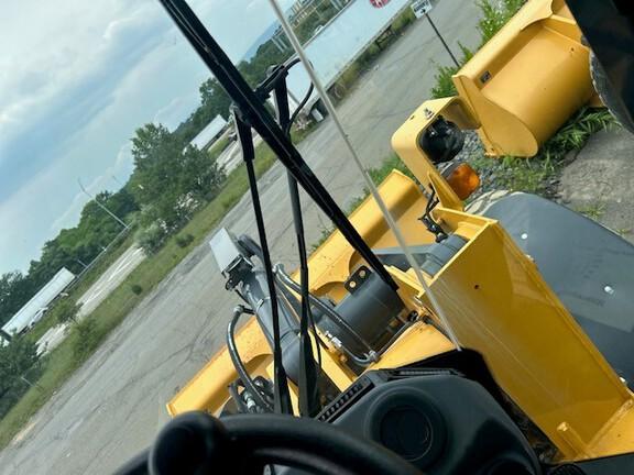 544 G-TIER WHEEL LOADER -Cab w/ AC; Quick Coupler; 20.5 Tires; General Purpose Bkt; Options: Rear Camera