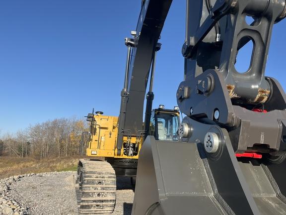 2022 John Deere 670G Excavator; Cab w/ AC; Medium Arm; Standard Boom; Standard Track; 36" Pads; Coupler; 72" Bucket