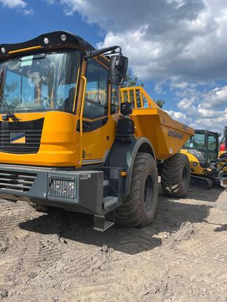 2022 Bergmann C815S COMPACT ART 4X4 WHEEL SWIVEL-TIP DUMPER - Cab w/ AC; 4X4; Options: Rear Camera