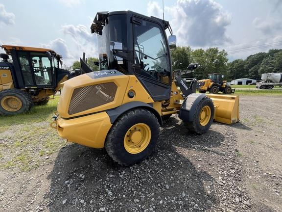 304 G FOUR WHL DRIVE LOADER - Cab w/ AC; General Purpose Bkt; 405/70R20 Tires; Options: Ride Control