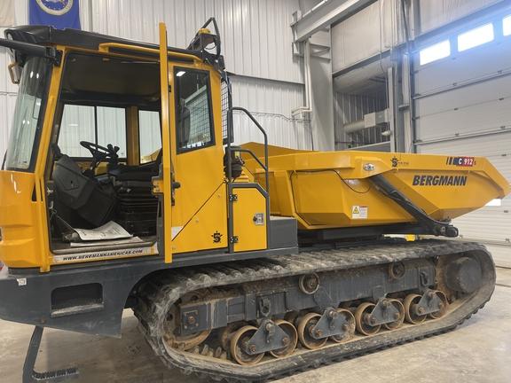 2022 C912S TRACK SWIVEL-TIP DUMPER - Cab w/ AC; Options: Rear Camera