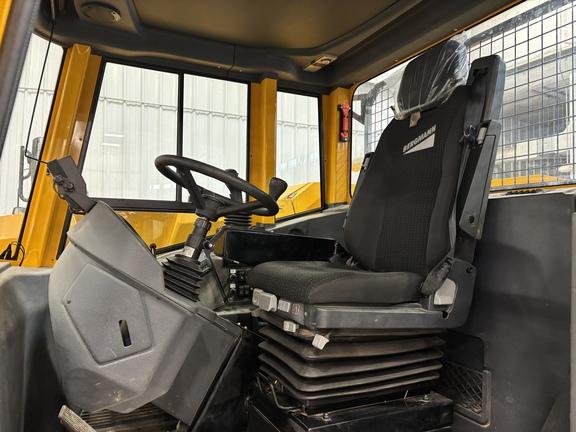 2022 C912S TRACK SWIVEL-TIP DUMPER - Cab w/ AC; Options: Rear Camera