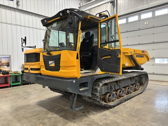 2022 C912S TRACK SWIVEL-TIP DUMPER - Cab w/ AC; Options: Rear Camera
