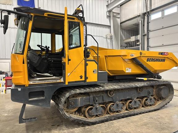 2022 C912S TRACK SWIVEL-TIP DUMPER - Cab w/ AC; Options: Rear Camera