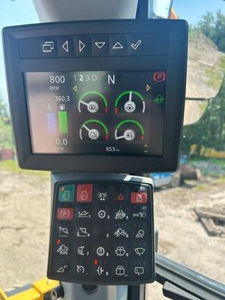 624 P-TIER 4WD LOADER - Cab w/ AC, EH Joystick Controls; Quick Coupler; 20.5 Tires; General Purpose Bkt; Options: Rear Camera