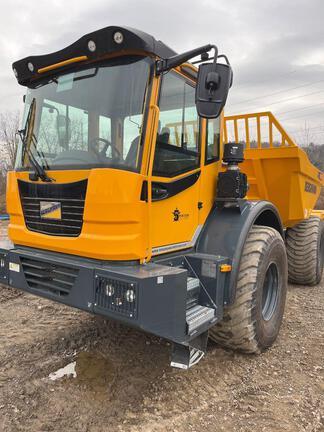2022 C815S COMPACT ART 4X4 WHEEL SWIVEL-TIP DUMPER - Cab w/ AC; 4X4; Options: Rear Camera