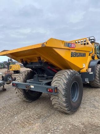 2022 C815S COMPACT ART 4X4 WHEEL SWIVEL-TIP DUMPER - Cab w/ AC; 4X4; Options: Rear Camera
