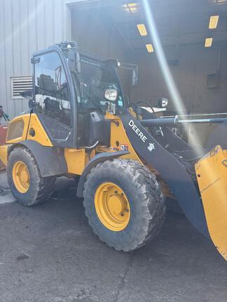 304 G FOUR WHL DRIVE LOADER - Cab w/ AC; General Purpose Bkt; 405/70R20 Tires; Options: Ride Control