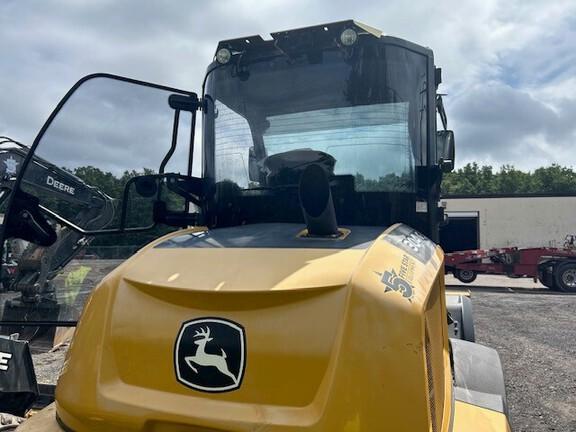 304 G FOUR WHL DRIVE LOADER - Cab w/ AC; General Purpose Bkt; 405/70R20 Tires; Options: Ride Control