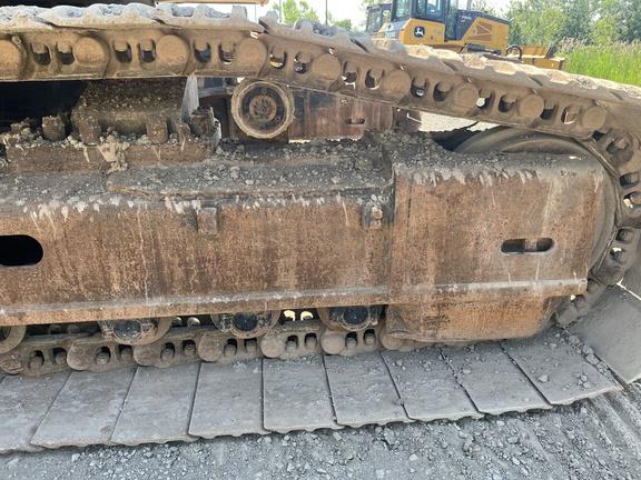 450DLC BASE EXCAVATOR - Cab w/ AC; 36" Pads; w/ Bucket