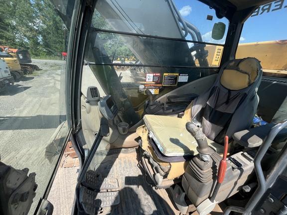 450DLC BASE EXCAVATOR - Cab w/ AC; 36" Pads; w/ Bucket