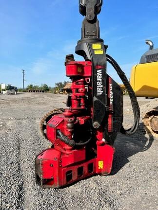 853MH HARVESTER - Cab w/ AC, Peaked Skylight; Standard Track; Saw