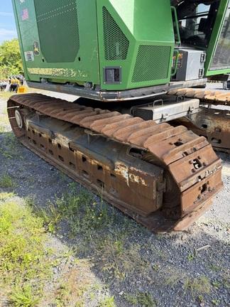 853MH HARVESTER - Cab w/ AC, Peaked Skylight; Standard Track; Saw