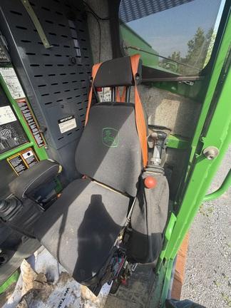 853MH HARVESTER - Cab w/ AC, Peaked Skylight; Standard Track; Saw