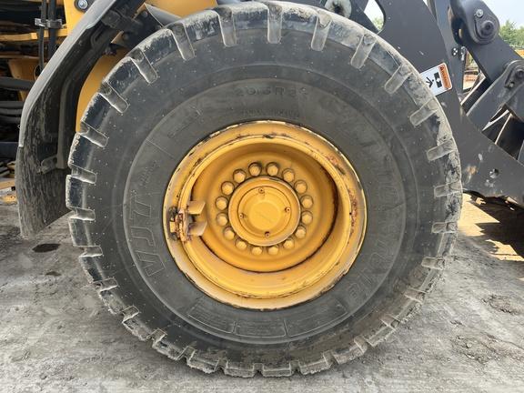 VOLVO L90H 4WD LOADER - Cab w/ AC, EH Joystick Controls; Aux Hydraulics, Quick Coupler; Ride Control, Dual Diff Locks; 20.5 Tires; General Purpose Bkt