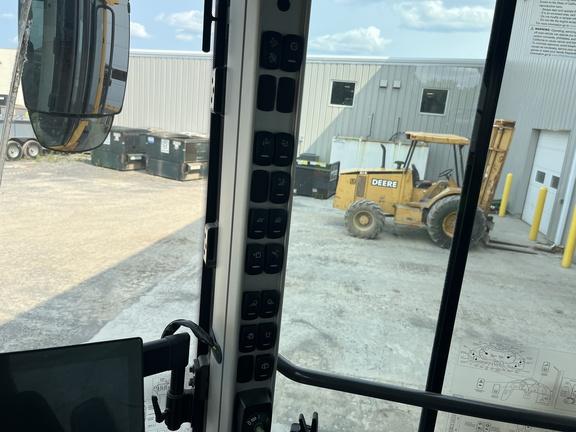 VOLVO L90H 4WD LOADER - Cab w/ AC, EH Joystick Controls; Aux Hydraulics, Quick Coupler; Ride Control, Dual Diff Locks; 20.5 Tires; General Purpose Bkt