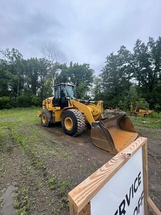 2024 CAT 950GC - Cab w/ AC; Quick Coupler; Front Diff Lock; 23.5 Tires; General Purpose Bkt; Options: Aux Hydraulics, Rear Camera, Ride Control