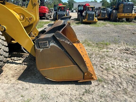 2024 CAT 950GC - Cab w/ AC; Quick Coupler; Front Diff Lock; 23.5 Tires; General Purpose Bkt; Options: Aux Hydraulics, Rear Camera, Ride Control