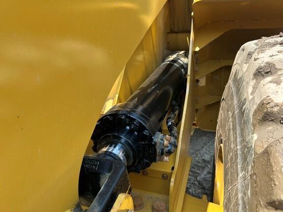 2024 CAT 950GC - Cab w/ AC; Quick Coupler; Front Diff Lock; 23.5 Tires; General Purpose Bkt; Options: Aux Hydraulics, Rear Camera, Ride Control