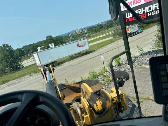 926M WHEEL LOADER - Cab w/ AC; 20.5 Tires; General Purpose Bkt; Options: Rear Camera, Ride Control