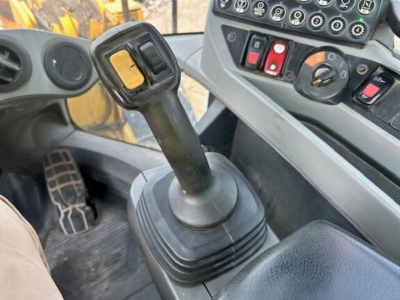 926M WHEEL LOADER - Cab w/ AC; 20.5 Tires; General Purpose Bkt; Options: Rear Camera, Ride Control