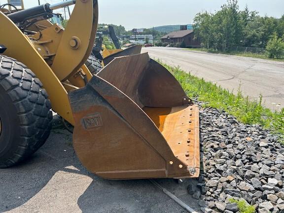 926M WHEEL LOADER - Cab w/ AC; 20.5 Tires; General Purpose Bkt; Options: Rear Camera, Ride Control