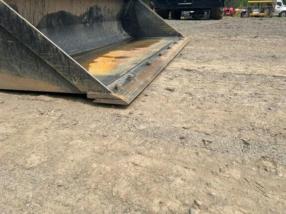 325G COMPACT TRACK LDR BASE - Cab w/ AC, ISO Pattern, EH Joystick Controls, Hi-Flo; Ride Control, 2 Speed; Self-Leveling; Rubber Tracks; 78" Bucket